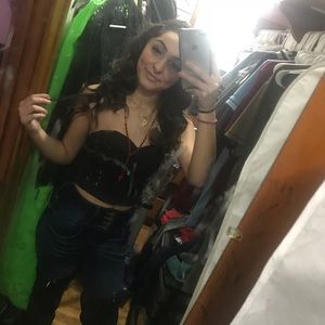 Meet your Posher, Samantha